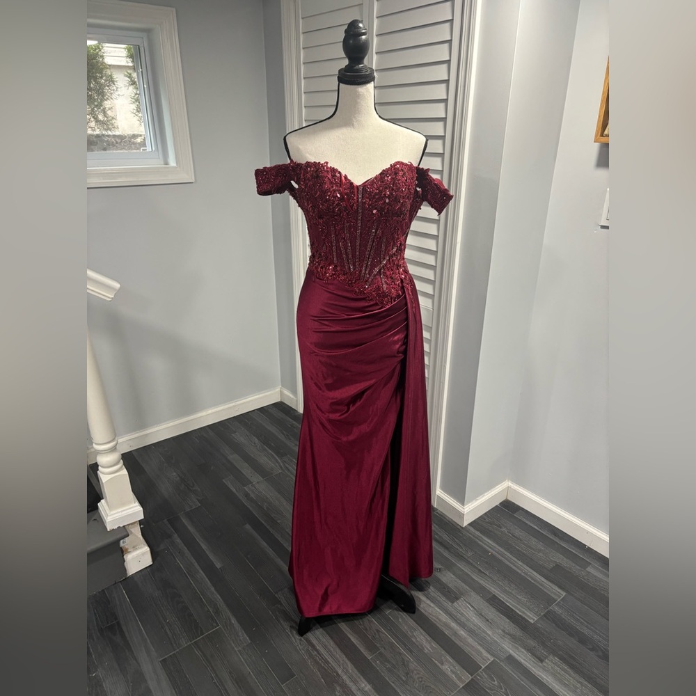 BOUBOU DRESS Off-Shoulder Burgundy Size:2 - Picture 2 of 9